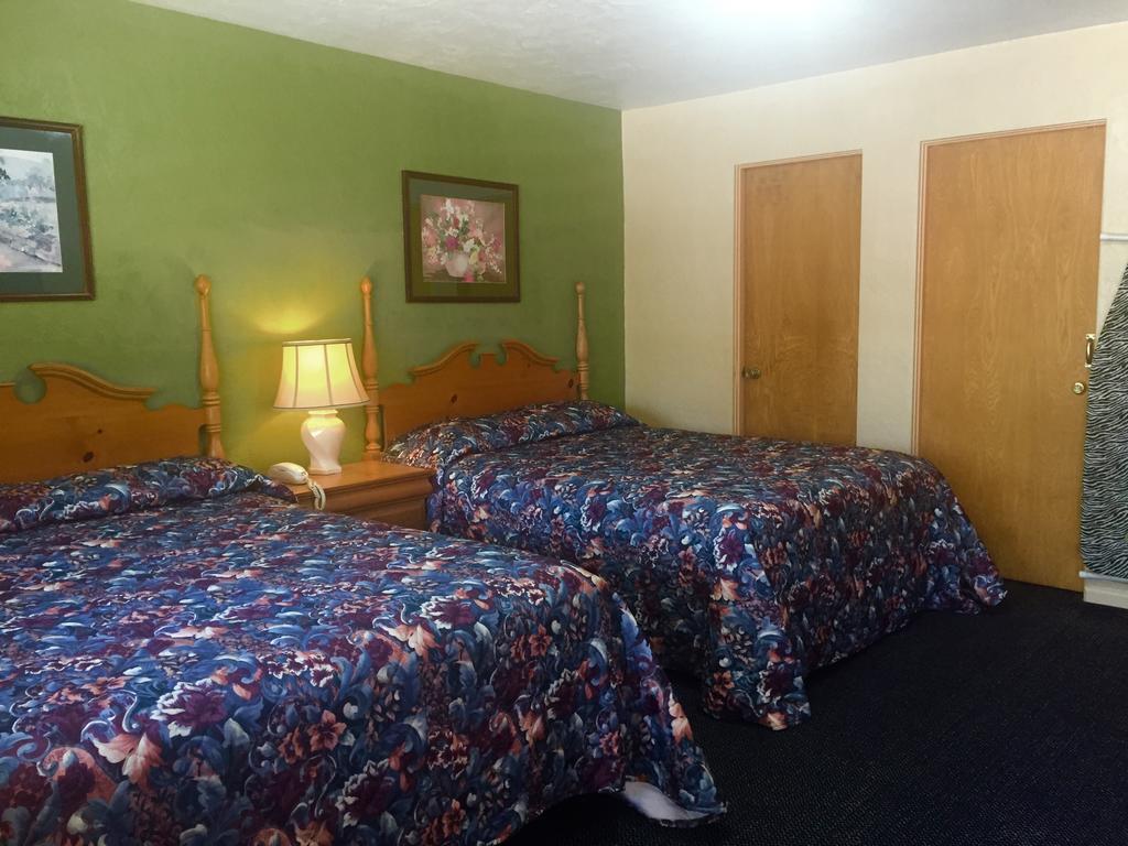 Paradise Inn Room photo